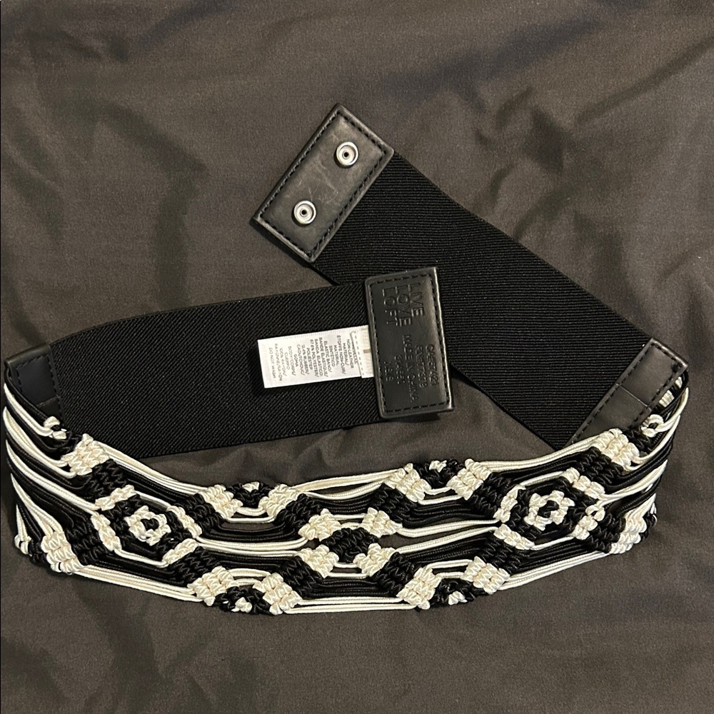 LOFT Black and White Geometric Stretchy Waist Belt | XS/S